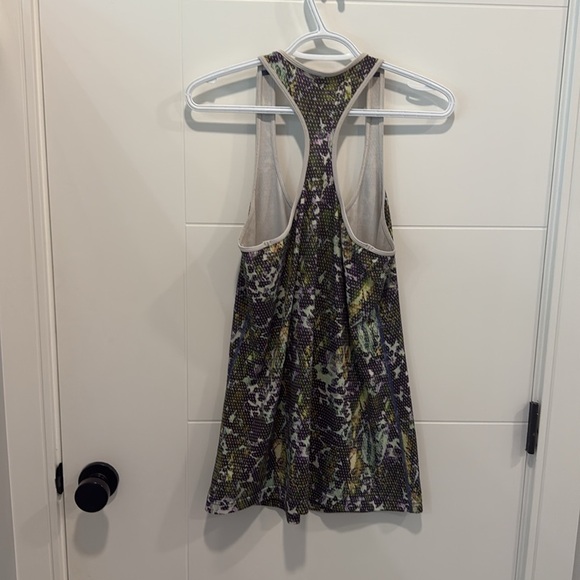 🏴 Lululemon razorback Stylish Multicolor Women's Tank Top size 12 - Picture 6 of 9